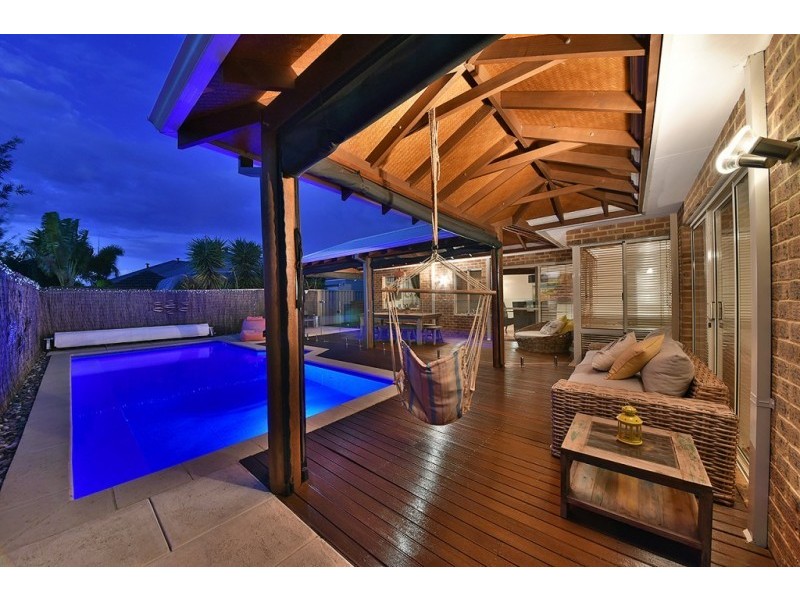 7 Champaigne Drive, Tapping WA 6065