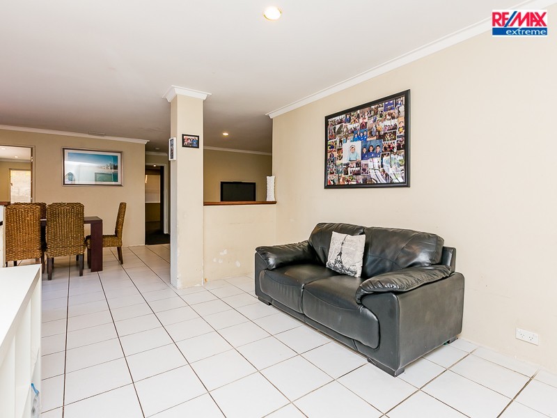 10 Christmas Avenue, Heathridge WA 6027