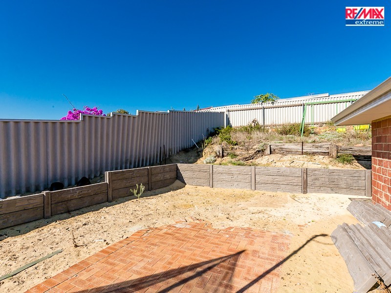 10 Christmas Avenue, Heathridge WA 6027