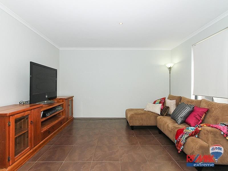 11 Walsall Turn, Hocking WA 6065