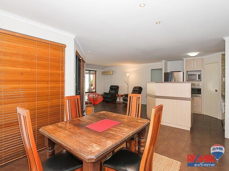 11 Walsall Turn, Hocking WA 6065