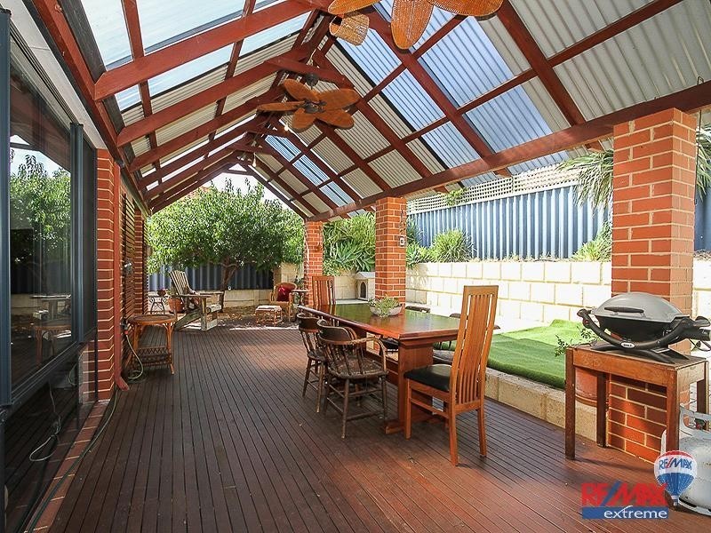 11 Walsall Turn, Hocking WA 6065