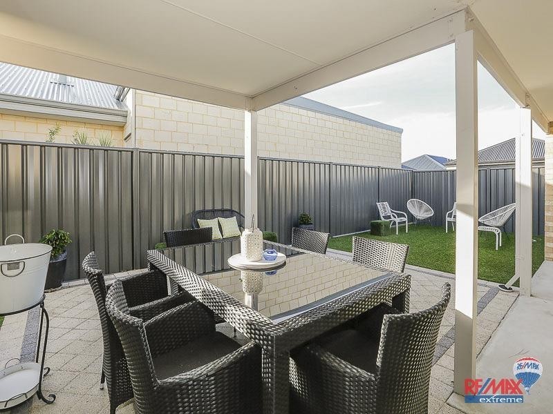 127 Joseph Banks Boulevard, Banksia Grove WA 6031