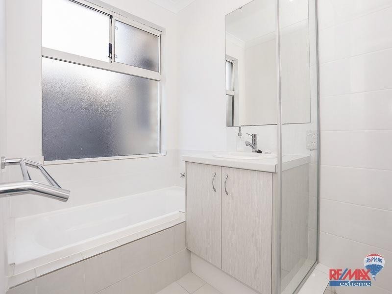 127 Joseph Banks Boulevard, Banksia Grove WA 6031