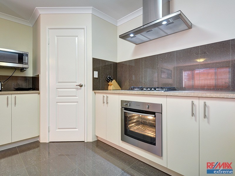 16 Bonnard Crescent, Ashby WA 6065