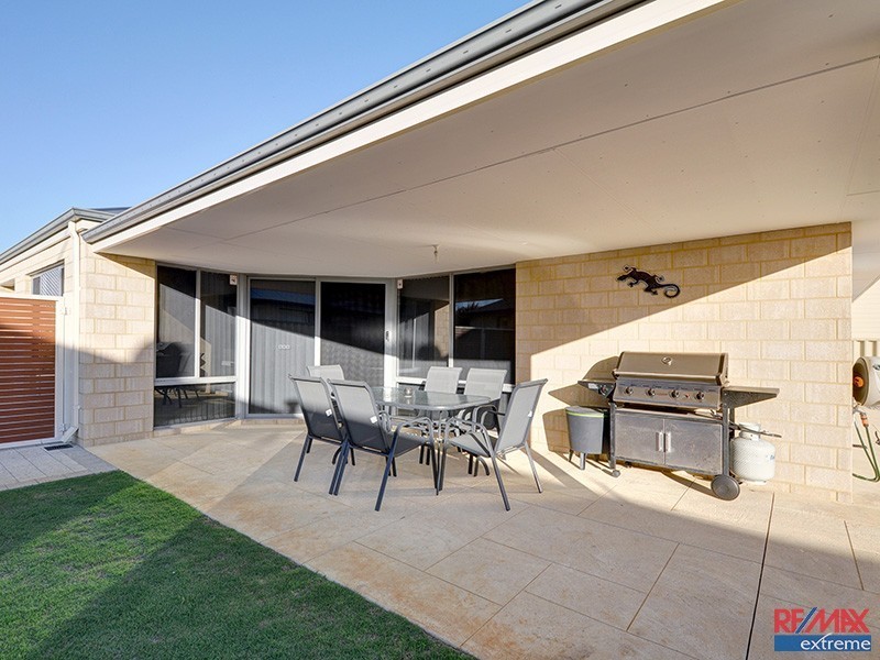 16 Bonnard Crescent, Ashby WA 6065