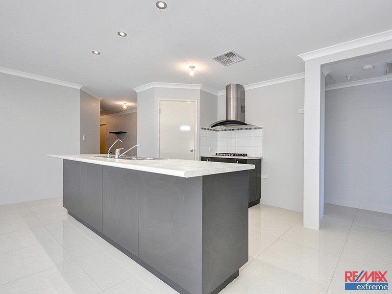 9 Saxicola Road, Banksia Grove WA 6031