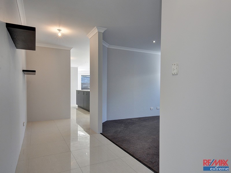 9 Saxicola Road, Banksia Grove WA 6031