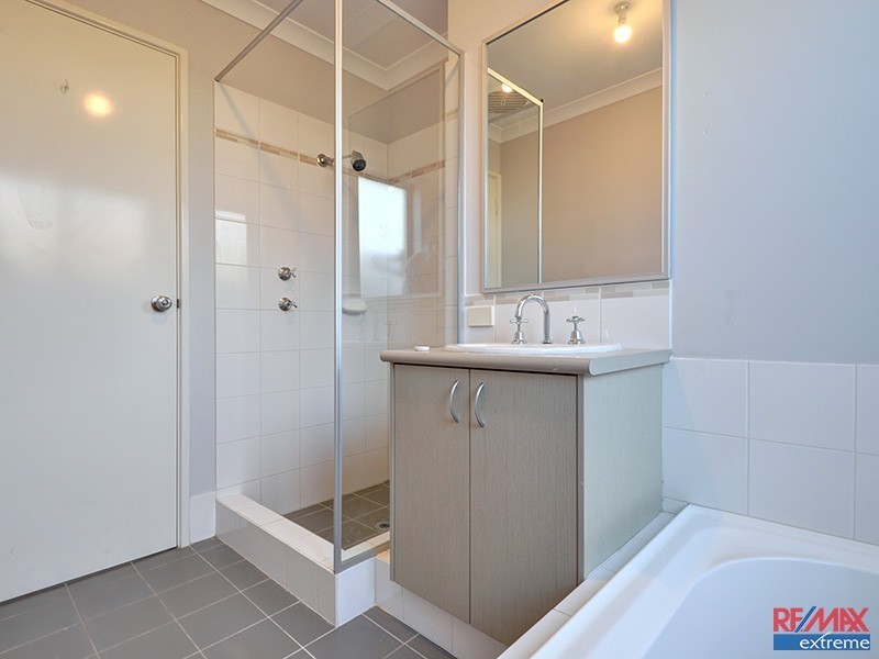 9 Saxicola Road, Banksia Grove WA 6031