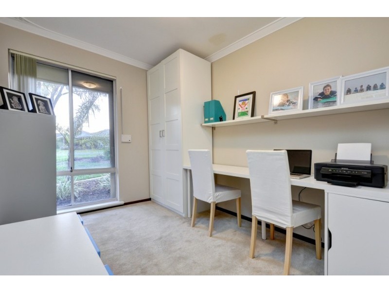 18 Stanford Road, Kallaroo WA 6025