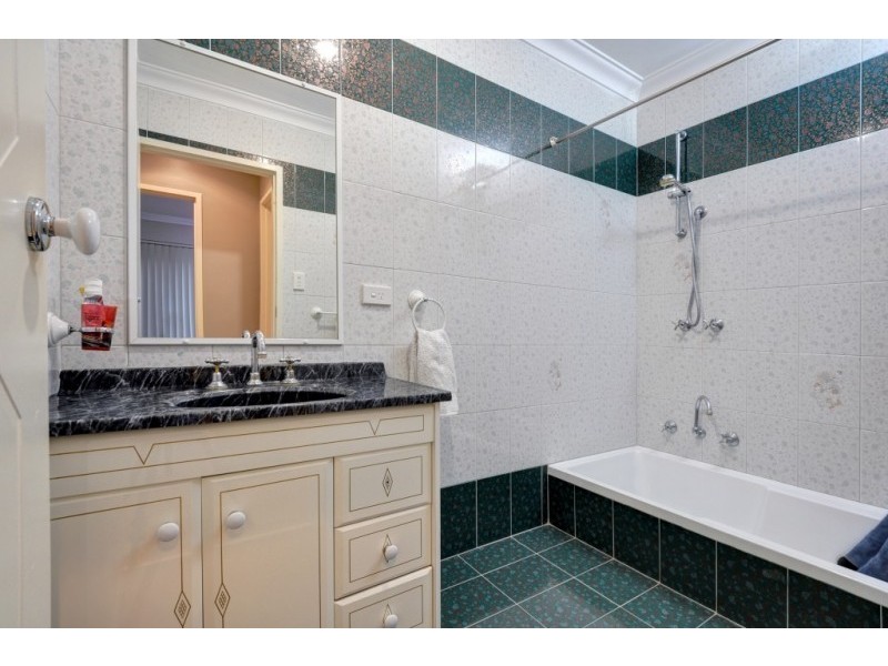 18 Stanford Road, Kallaroo WA 6025