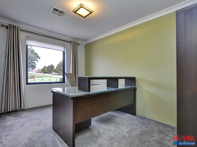 9 St Louis Avenue, Hocking WA 6065