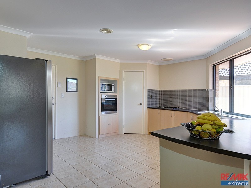 52 Tandara Fairway, Tapping WA 6065