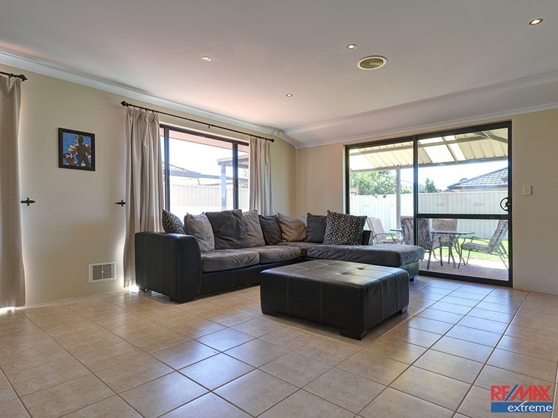 52 Tandara Fairway, Tapping WA 6065