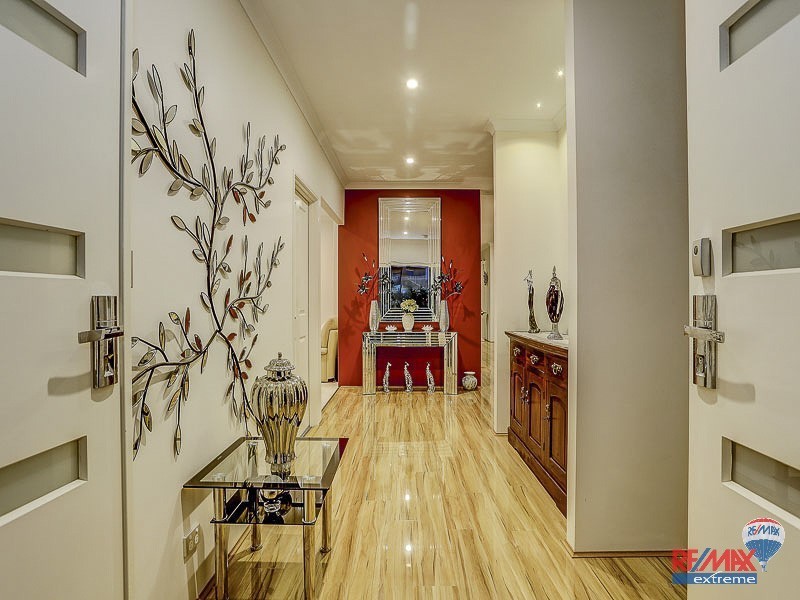 11 Tinsel Street, Yanchep WA 6035