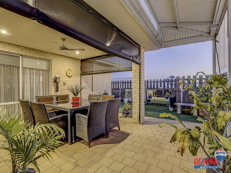 11 Tinsel Street, Yanchep WA 6035