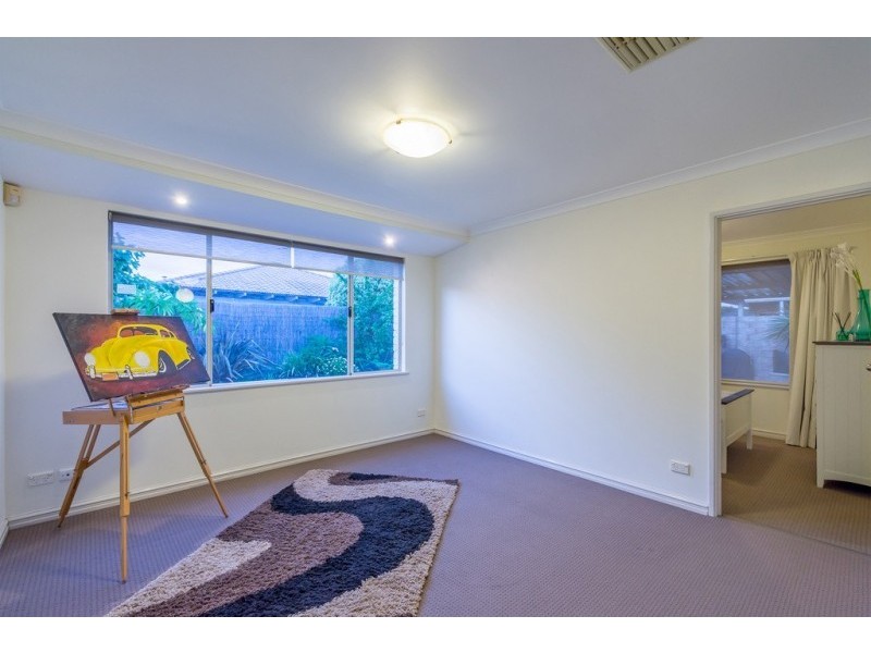 9 Castellon Entrance, Mindarie WA 6030