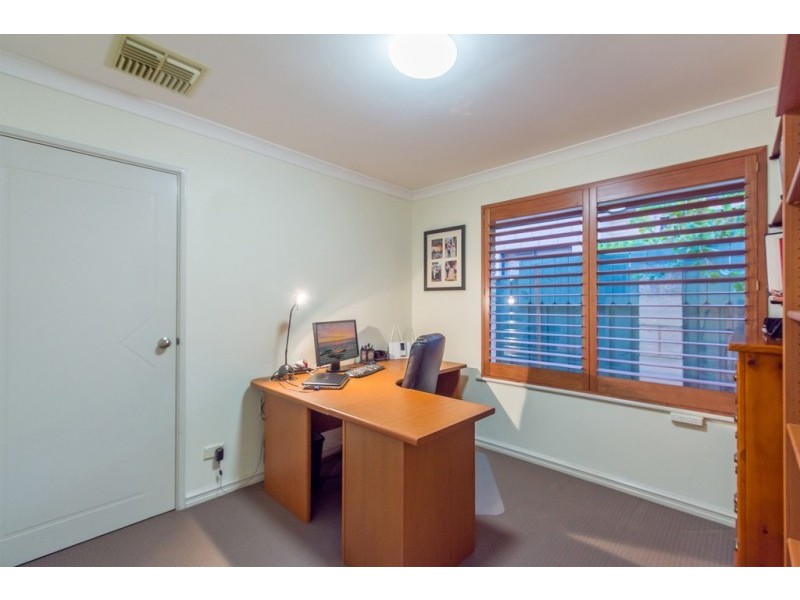 9 Castellon Entrance, Mindarie WA 6030