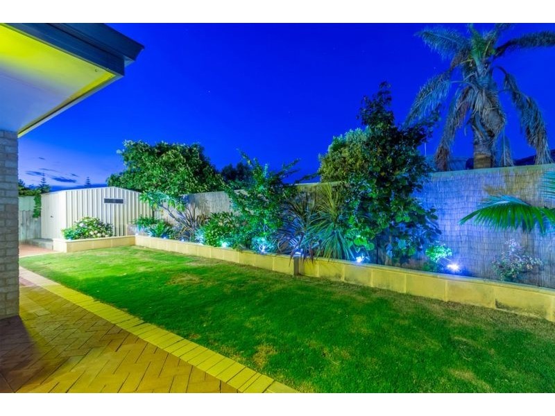 9 Castellon Entrance, Mindarie WA 6030