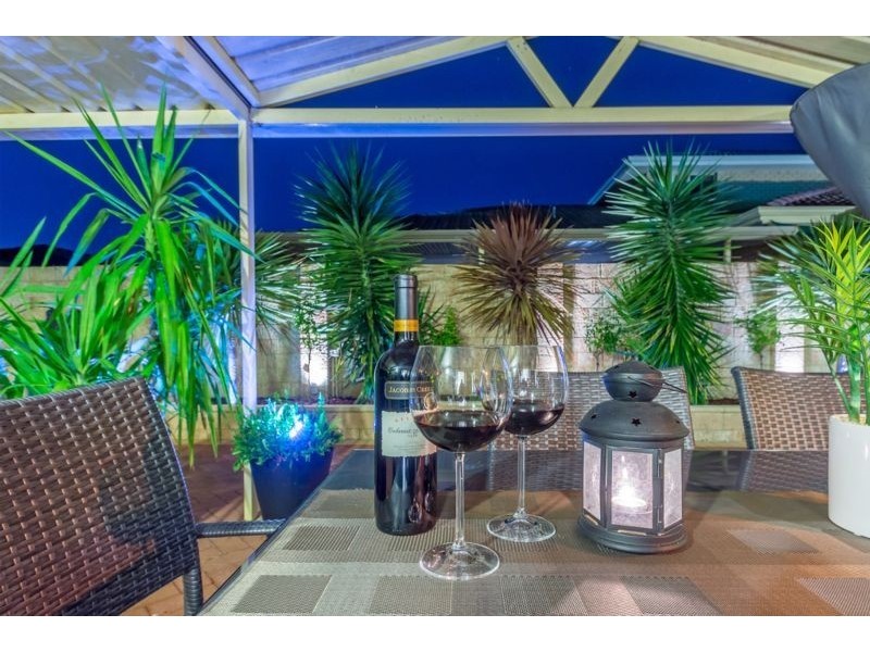 9 Castellon Entrance, Mindarie WA 6030