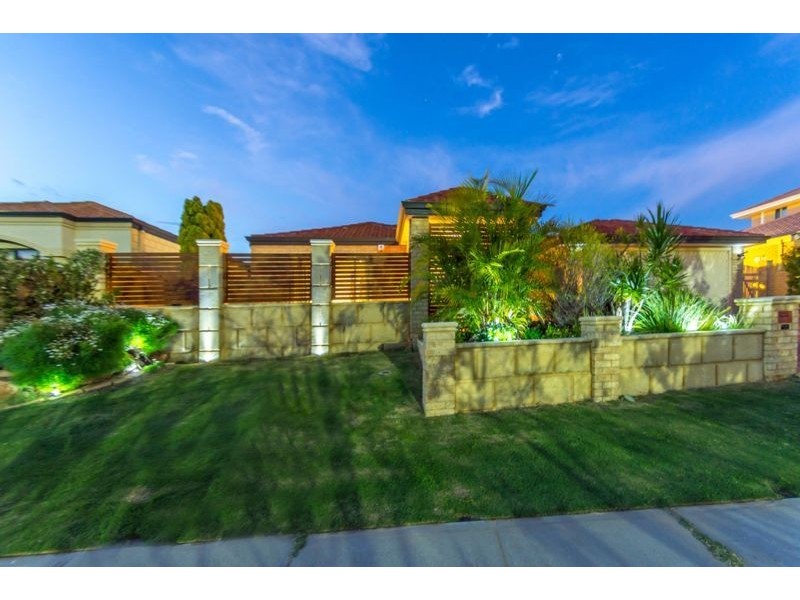 9 Castellon Entrance, Mindarie WA 6030