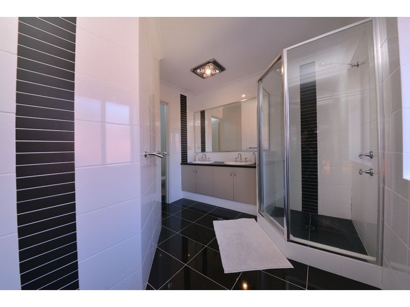 4 Ficarra Way, Sinagra WA 6065