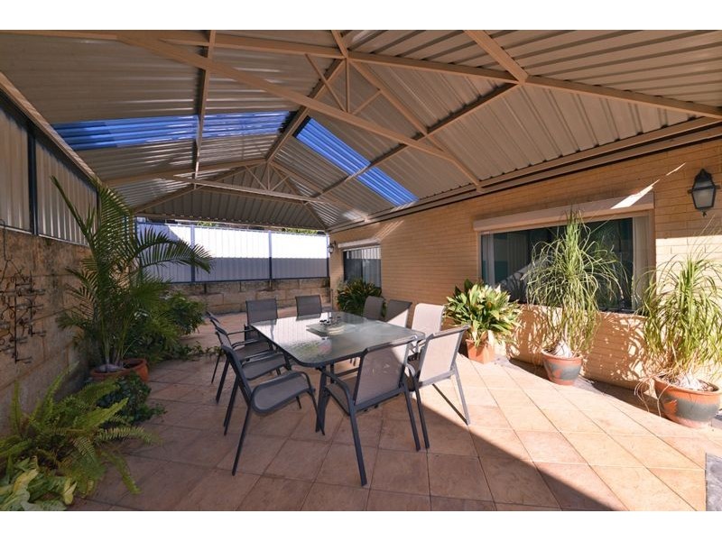 4 Ficarra Way, Sinagra WA 6065