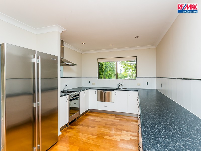 39 Drummer Way, Heathridge WA 6027