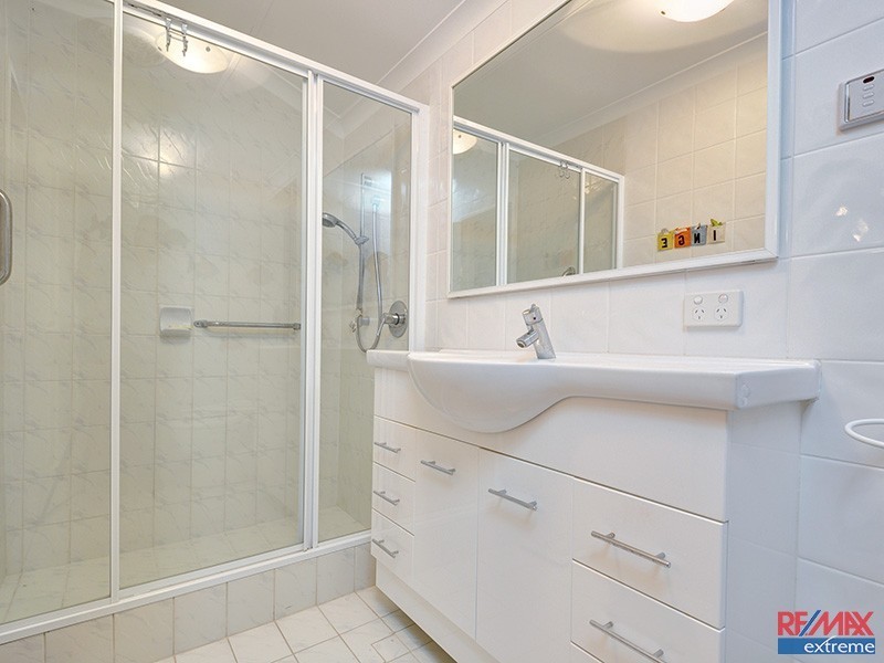 50 Selkirk Drive, Kinross WA 6028