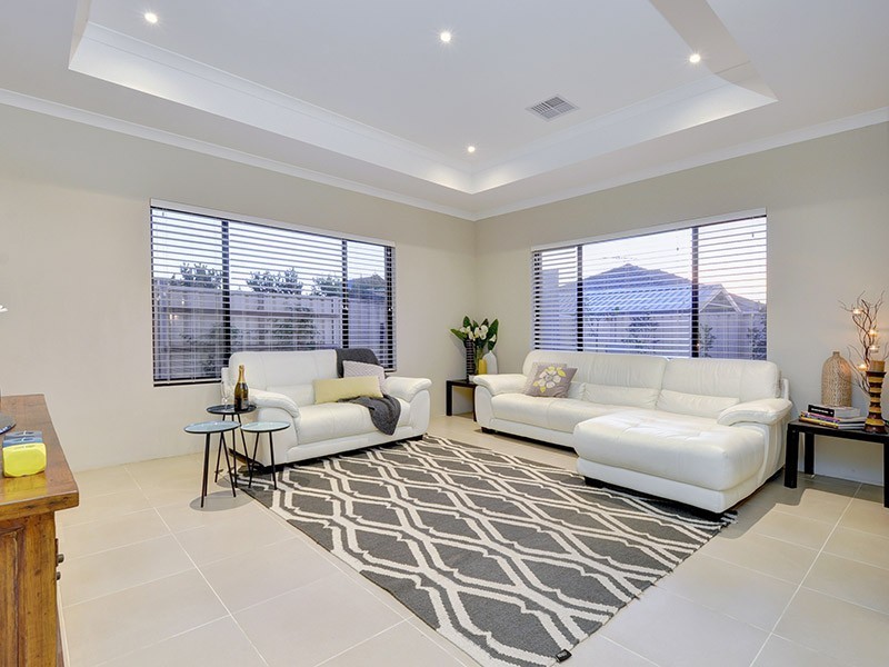 21 Alandale Bend, Banksia Grove WA 6031