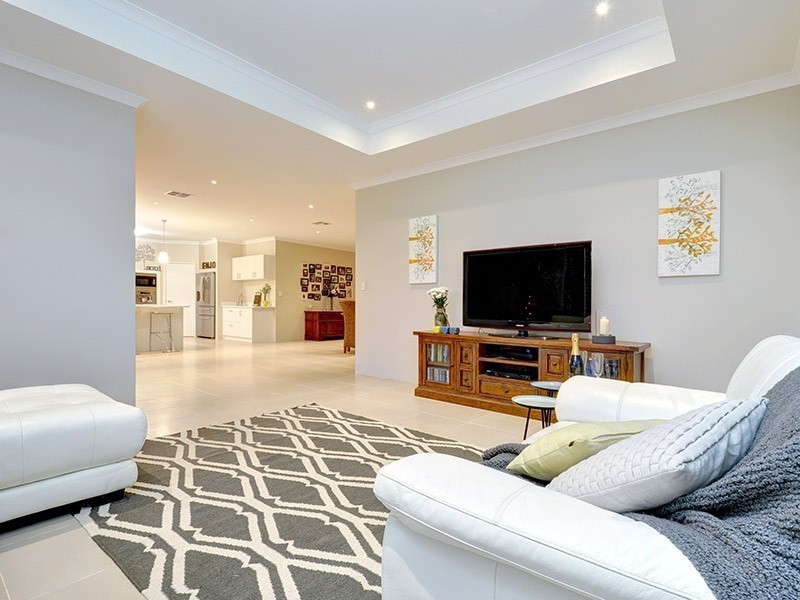 21 Alandale Bend, Banksia Grove WA 6031