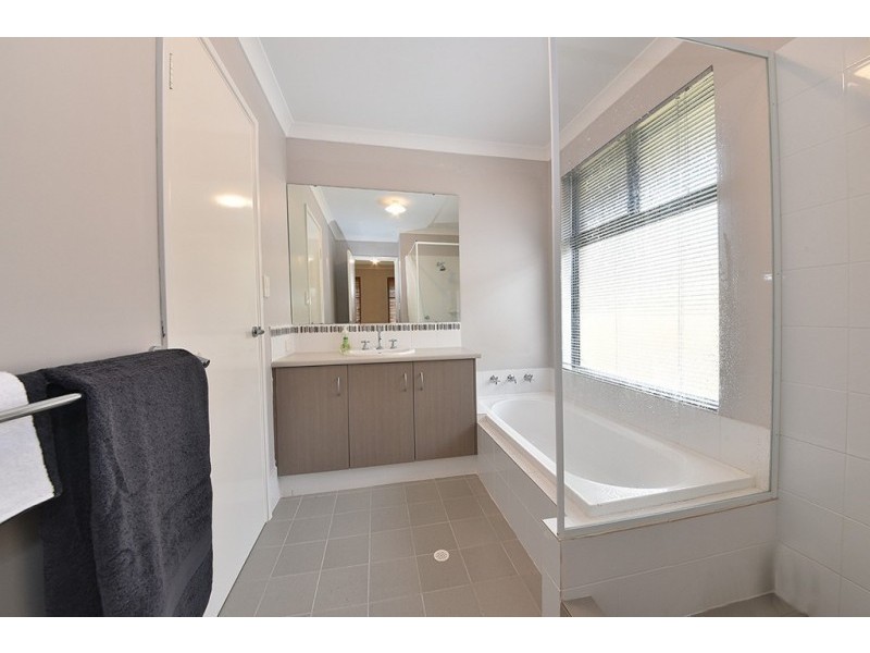 26 Finglas Meander, Butler WA 6036