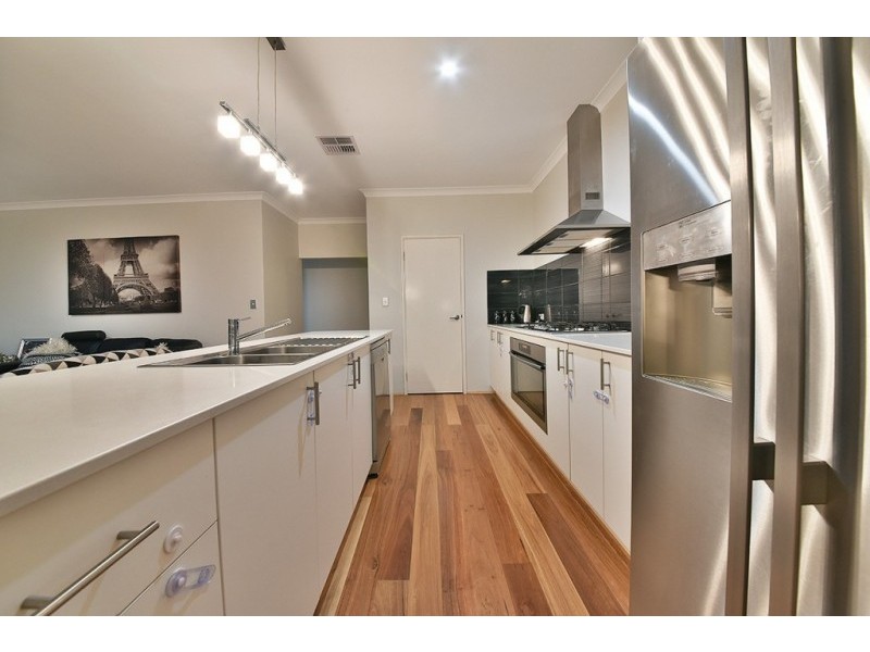 29 Farnham Pass, Alkimos WA 6038