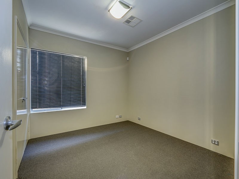 73 Lindsay Beach Blvd, Yanchep WA 6035