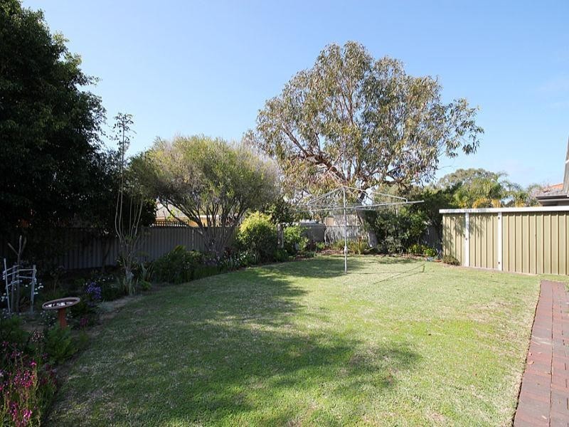 5 Barque Place, Kallaroo WA 6025