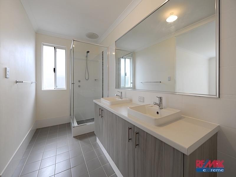 11 Carmine Street, Eglinton WA 6034