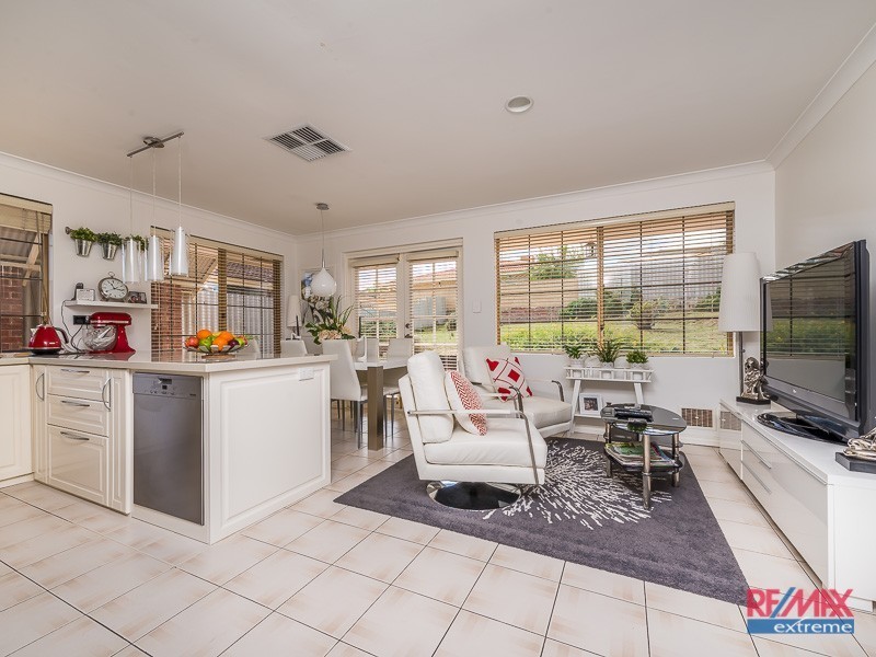 8 Poplar Close, Edgewater WA 6027