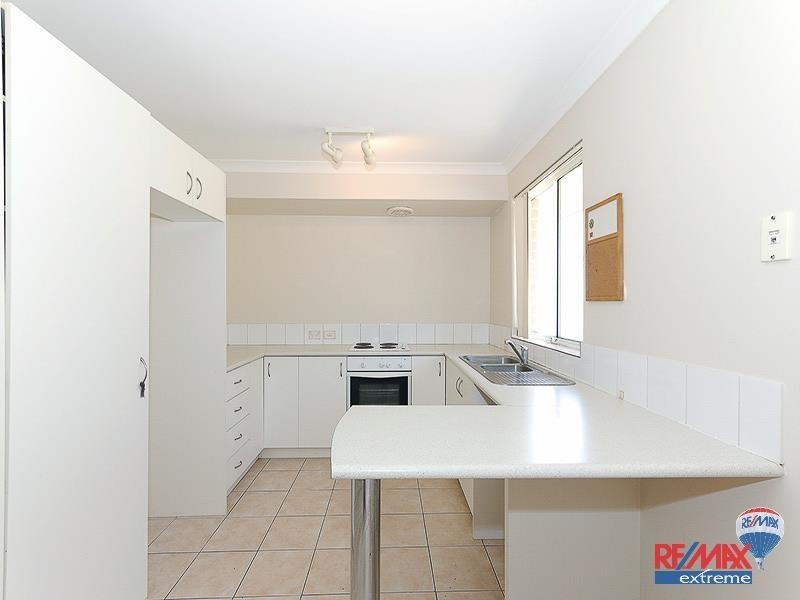 25 Meadow Place, Quinns Rocks WA 6030