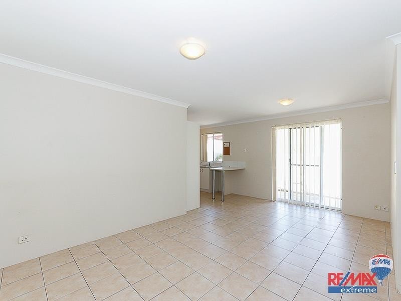 25 Meadow Place, Quinns Rocks WA 6030