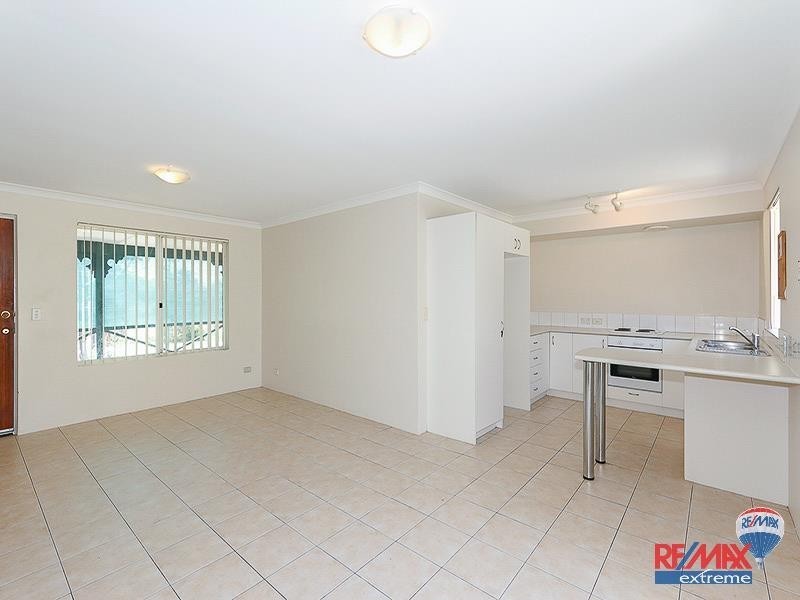 25 Meadow Place, Quinns Rocks WA 6030