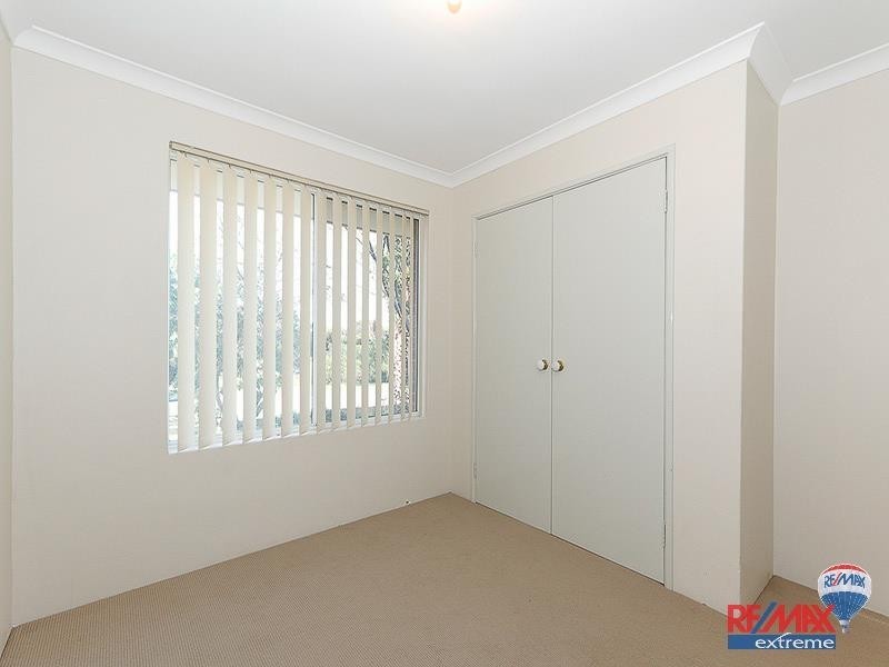 25 Meadow Place, Quinns Rocks WA 6030