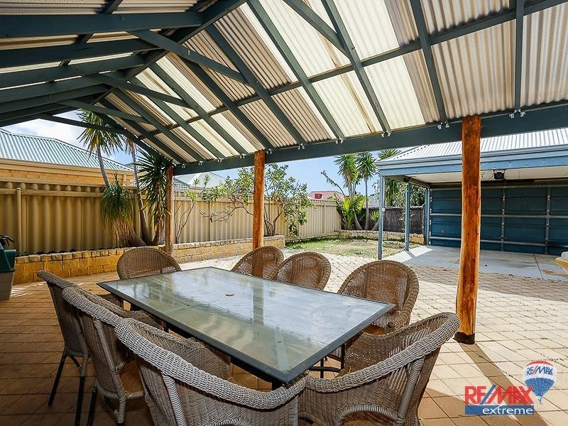 33 Itchen Loop, Butler WA 6036