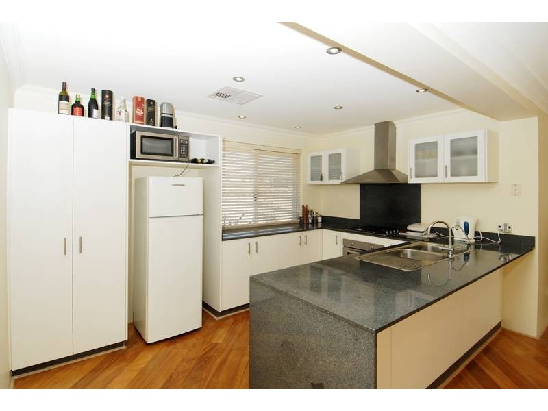 10 Pymore Crescent, Butler WA 6036