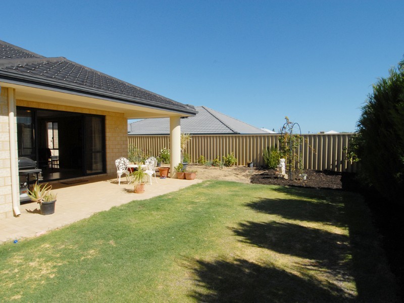 19 Landbeach Blvd, Butler WA 6036