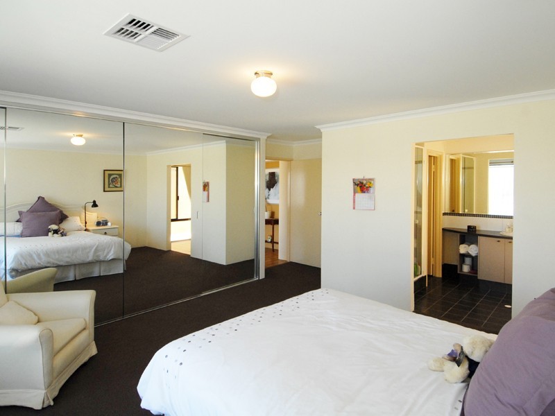 19 Landbeach Blvd, Butler WA 6036