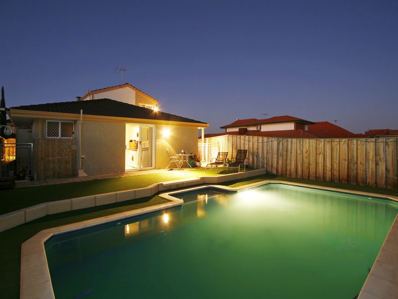 10 Monclair Pass, Currambine WA 6028