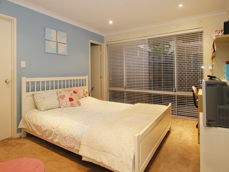 10 Monclair Pass, Currambine WA 6028