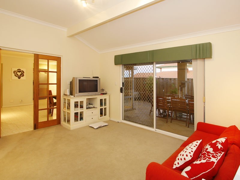 10 Monclair Pass, Currambine WA 6028