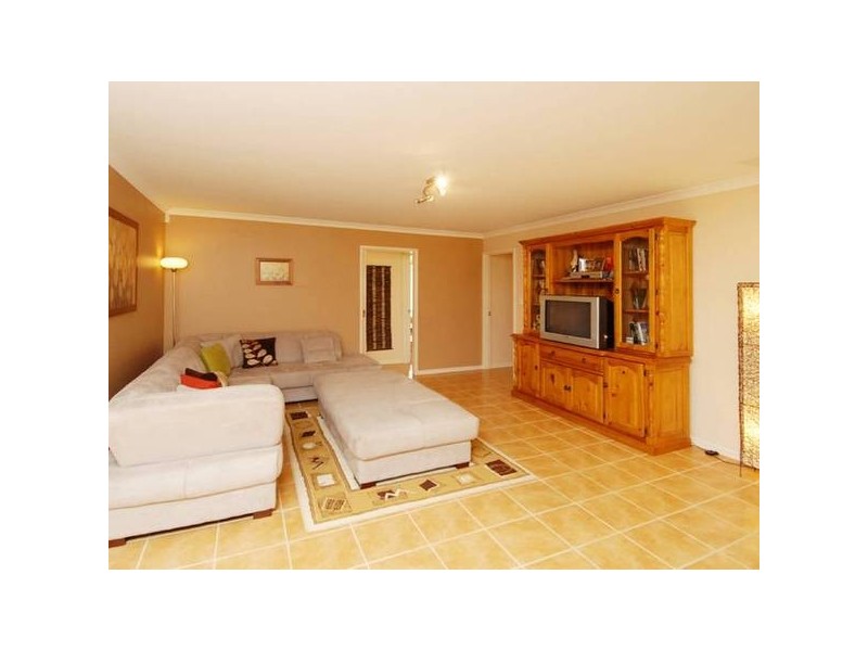 12 Goodwick Street, Butler WA 6036