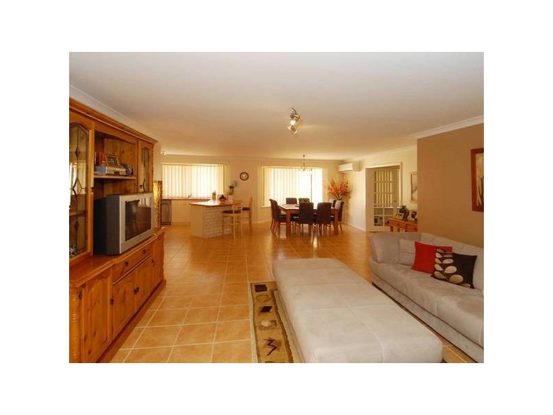 12 Goodwick Street, Butler WA 6036